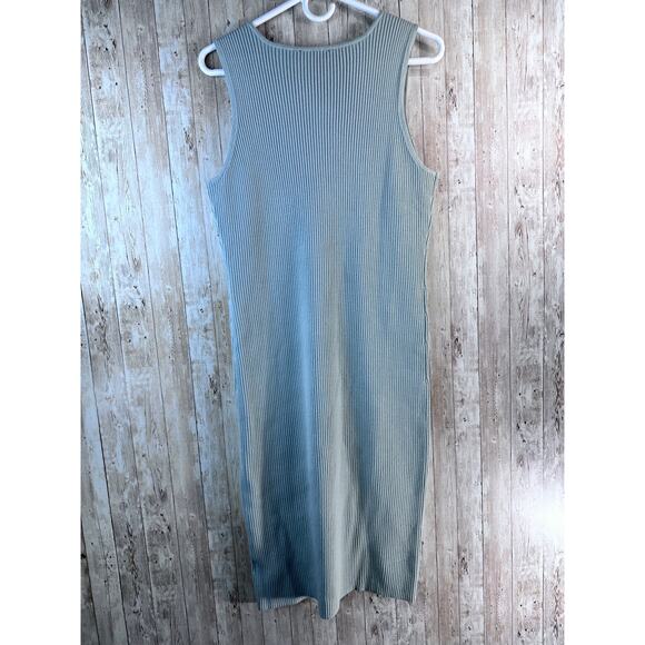 Express Midi NWT Sweater Dress L‎ Sage Green Sleeveless Ribbed V Neck Bodycon - Picture 2 of 7